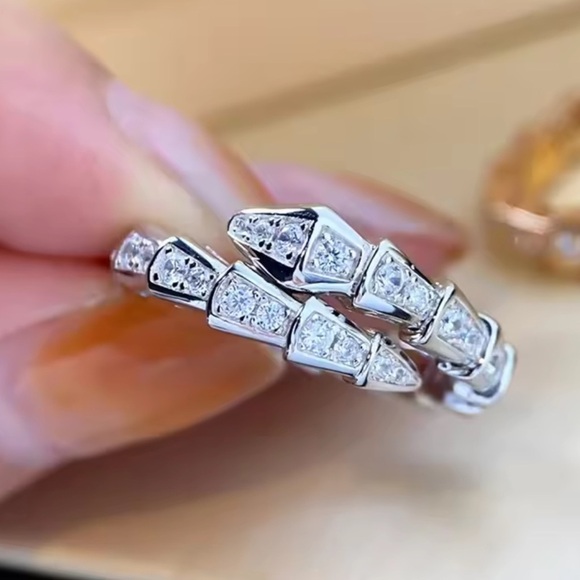 Adjustable Serpenti lux silver zircon ring - Picture 13 of 13
